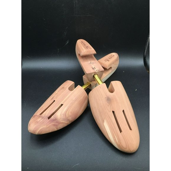 The Original Shoe Tree Company Shoes Original Shoe Tree Mens Shoe Shapers Trees Natural